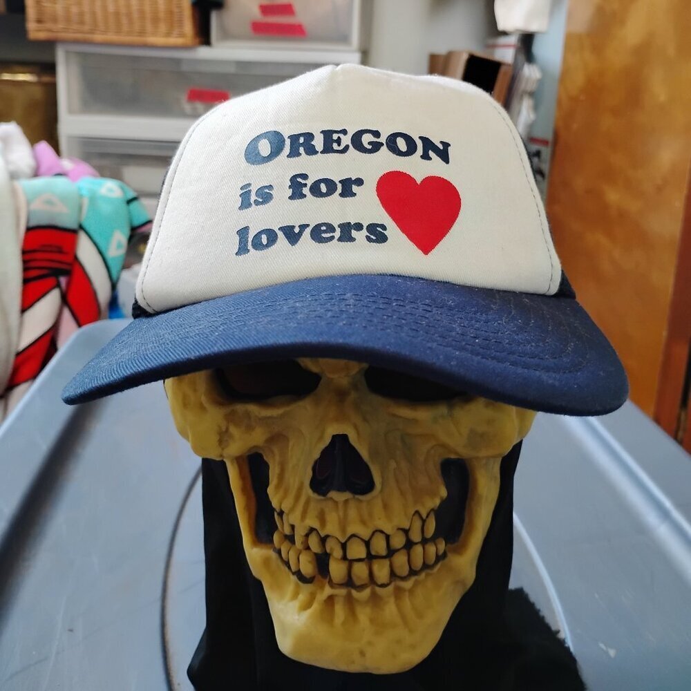 Vintage Oregon Is For Lovers Snap Trucker Hat Cap